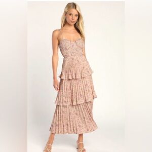 Lulu's Cascading Crush Pink Floral Print
Tiered Bustier Midi Dress xxs new